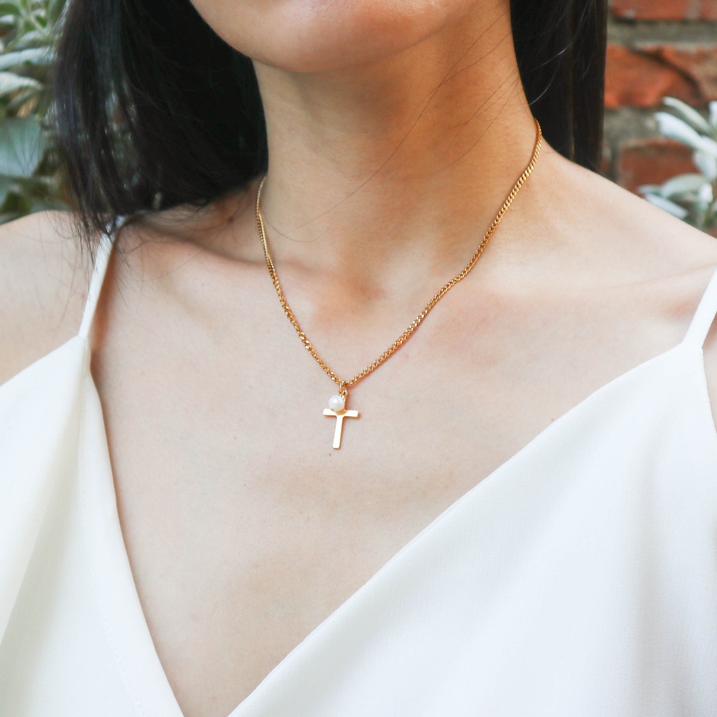 Cruz Necklace